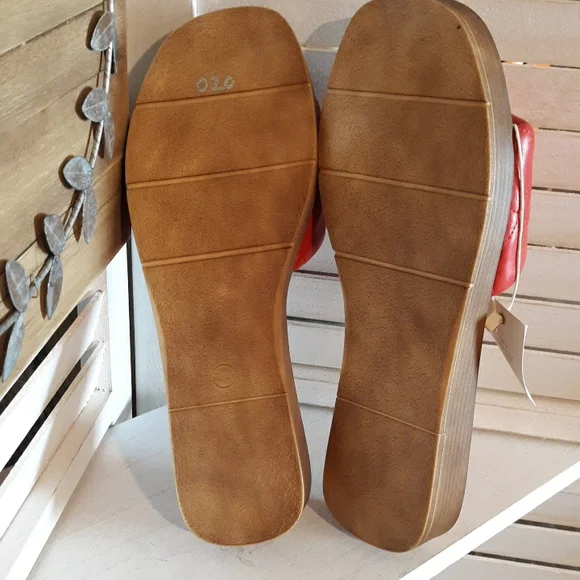 NWT Mariella Italian Sandals - Picture 5 of 5